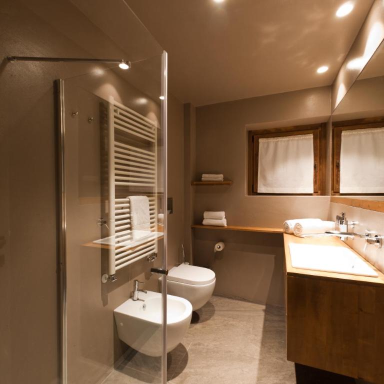 Maison Bionaz Luxury Ski & Sport - Junior Suite con Vasca Idromassaggio e Balcone - 5