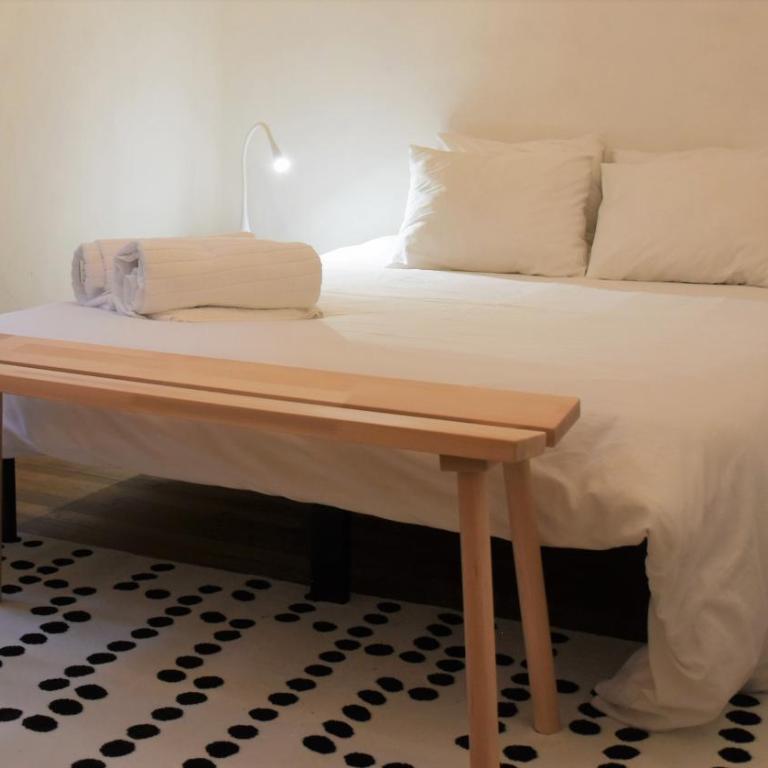 Slow City Hostel Pontevedra - Habitación Doble con baño compartido - 4