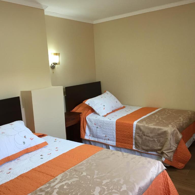 Hostal Luna del Mar - Habitación Doble - 2 camas - 6