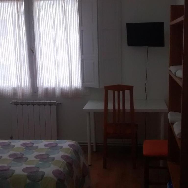 Pension Santa Rita - Habitación Doble con baño compartido - 1 o 2 camas - 5