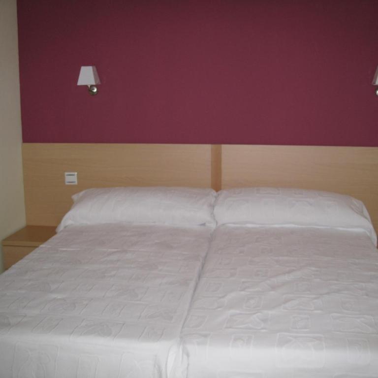 Hostal Ducal - Habitación Doble - 1 o 2 camas - 6