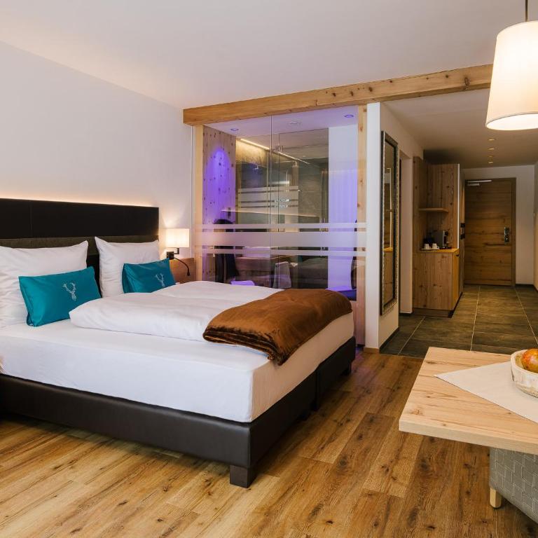 Das Jochelius - Ski-in & Ski-out - Mountain Hideaway - Deluxe Doppelzimmer mit Balkon - 1