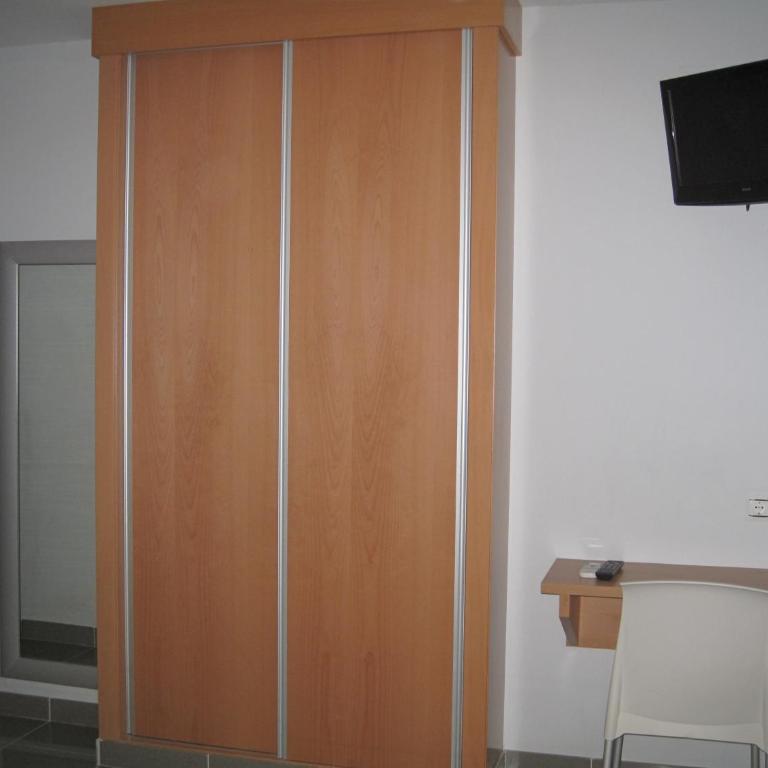 Hostal Ducal - Habitación Triple Estándar - 7