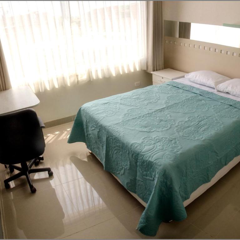 Fragata Camaná - Family Room with Private Bathroom - 26