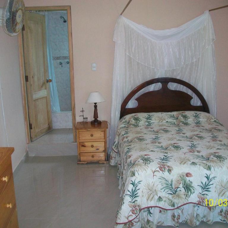 Hostal Cabañas Vistamar - Suite with Balcony - 30