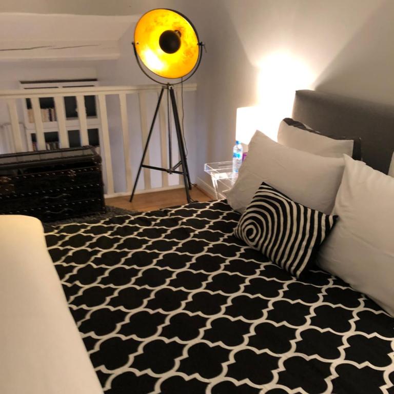 Perrine Duplex - Apartment - Split Level With 2 Bathrooms - 12