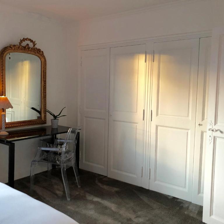 Perrine Duplex - Apartment - Split Level With 2 Bathrooms - 9