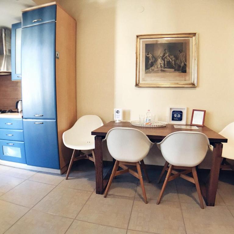 Domi Apartments Wellness Pompei - Appartamento con Balcone - 1