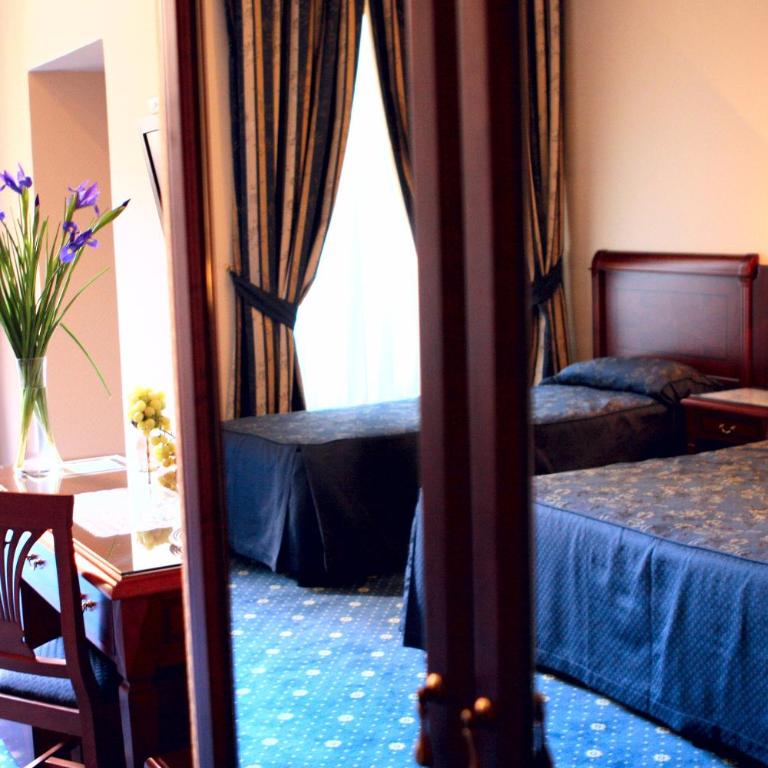Hotel Artorius - Triple Room - 2