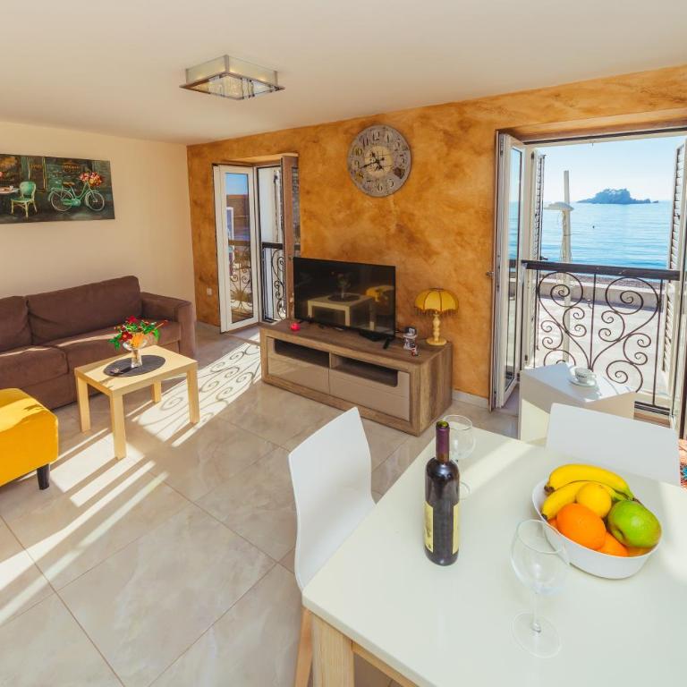 Galija lux Petrovac - Apartman sa Pogledom na More - 2