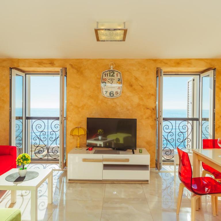 Galija lux Petrovac - Apartman sa Pogledom na More - 2