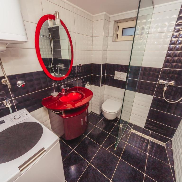 Galija lux Petrovac - Apartman sa Pogledom na More - 5