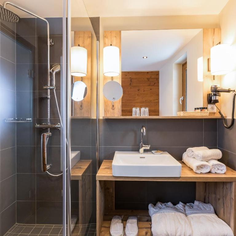 Alpenhotel Tirolerhof - Deluxe Doppelzimmer - 1