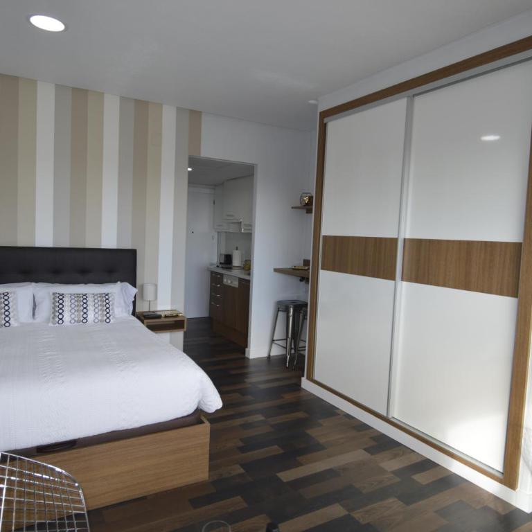 Lukentum Suites - Studio Apartment with Sea View - 6