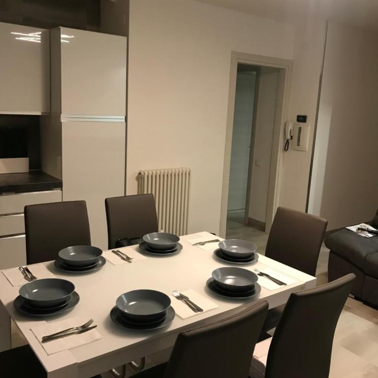 Loft Sirmione - Appartamento con Vista Lago Parziale - 16