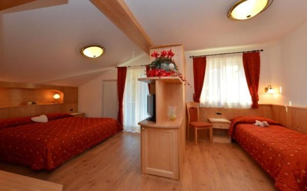 Hotel Zirmes - Camera Tripla Superior - 4
