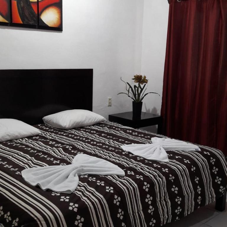 Hotel 41 Valladolid - Habitación con cama extragrande. - 2