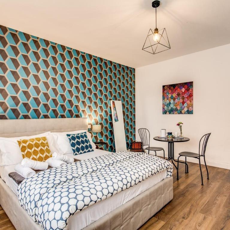 AwesHomeItaly - Vintage Rooms - Triple Room with Private External Bathroom - 3