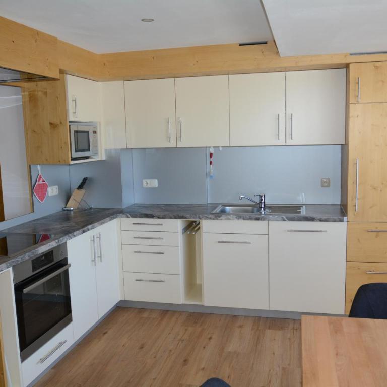 Appartements Alpenblick - Superior Apartment mit 2 Schlafzimmern, Balkon und Terrasse - 1