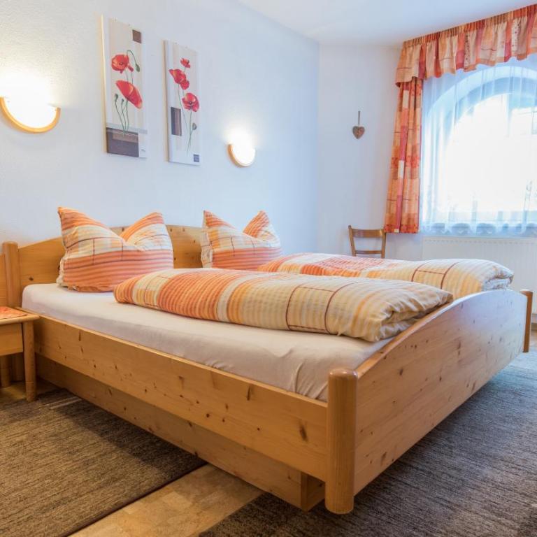 Haus Susanne - Apartment mit 3 Schlafzimmern und Balkon - 8