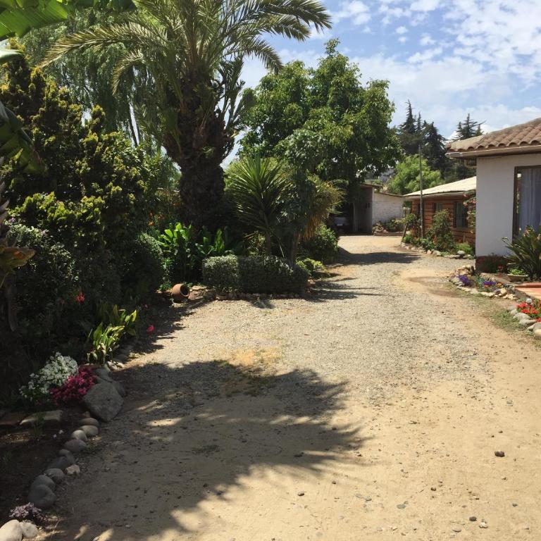 Cabañas granja Central - Three-Bedroom House - 22