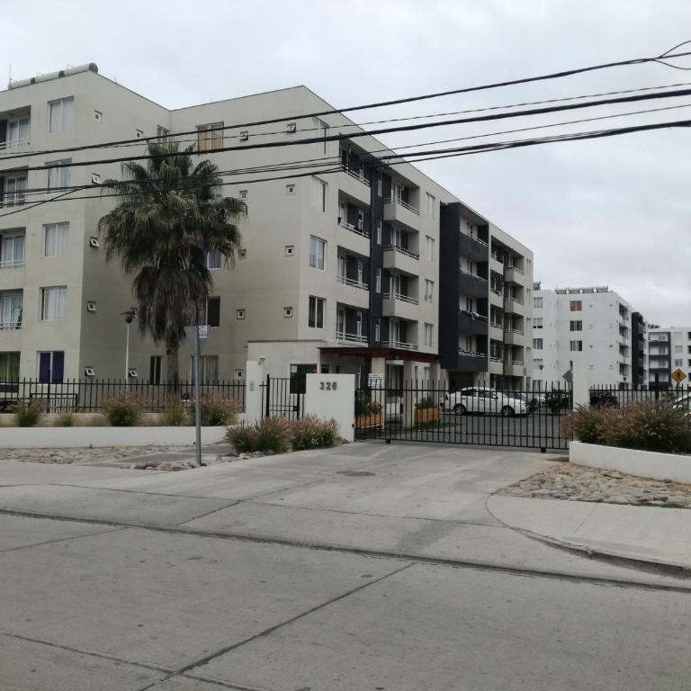 Arriendo Departamento - Three-Bedroom Apartment - 3