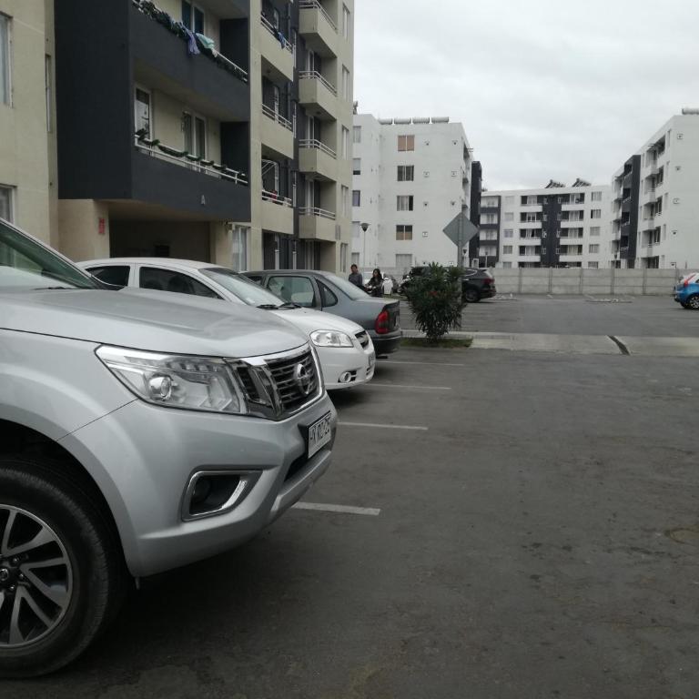 Arriendo Departamento - Three-Bedroom Apartment - 2
