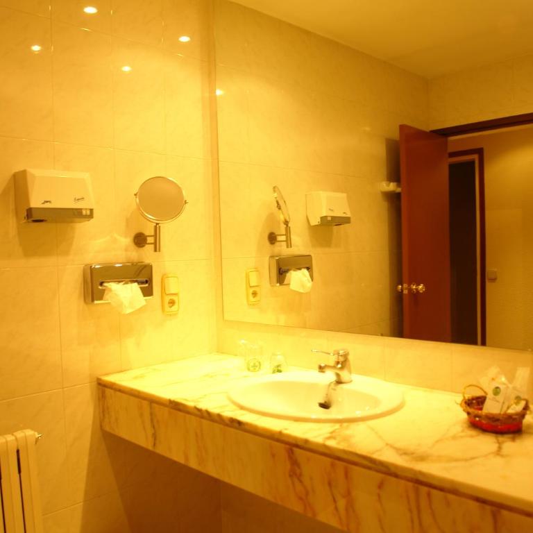 Hotel Roc Del Castell - Habitación Doble - 2 camas - 19