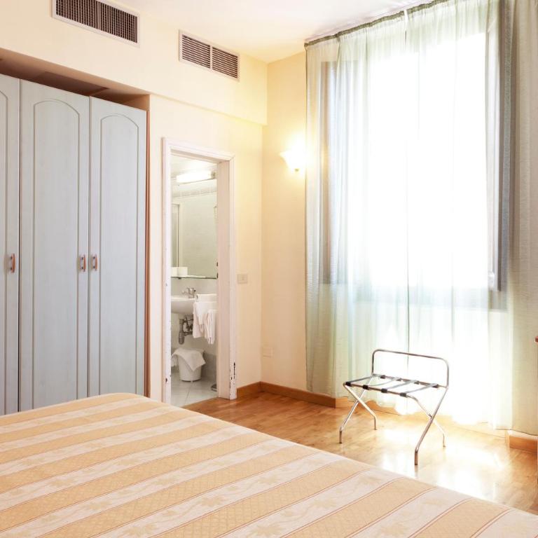 Hotel Savoia e Campana - Camera Matrimoniale/Doppia con Letti Singoli - 10