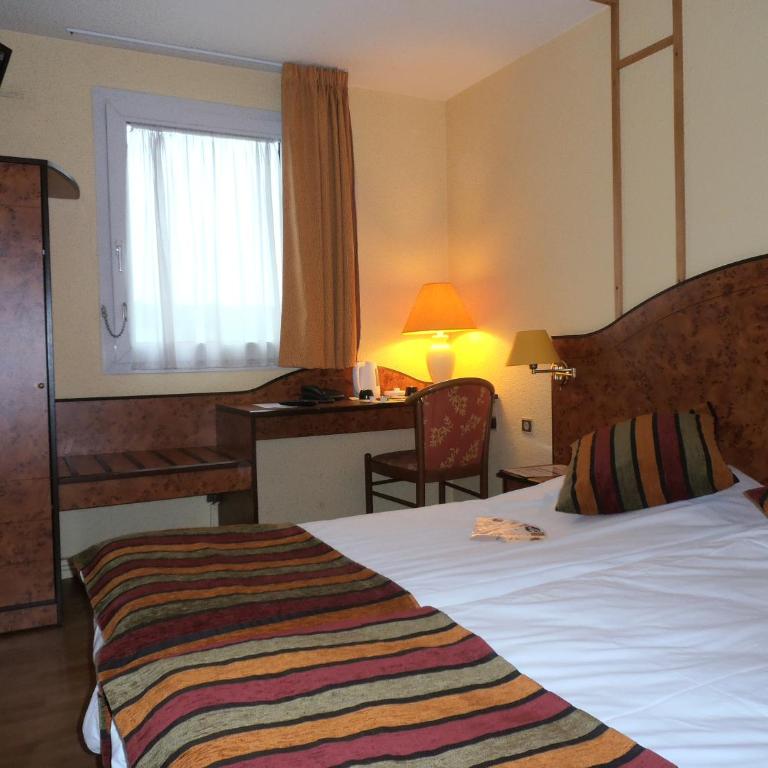 Logis Hôtel & Restaurant & Bar LE COTTAGE - Chambre Double - 5