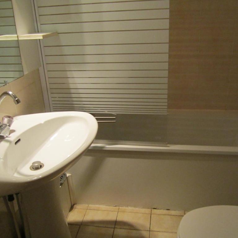 Le Clos De Cluny - Appartement - Vue sur Piscine - 3