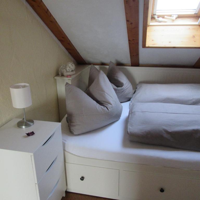 Ferienwohnung Sandra Wetzel - Apartment mit Blick auf die Berge - 12