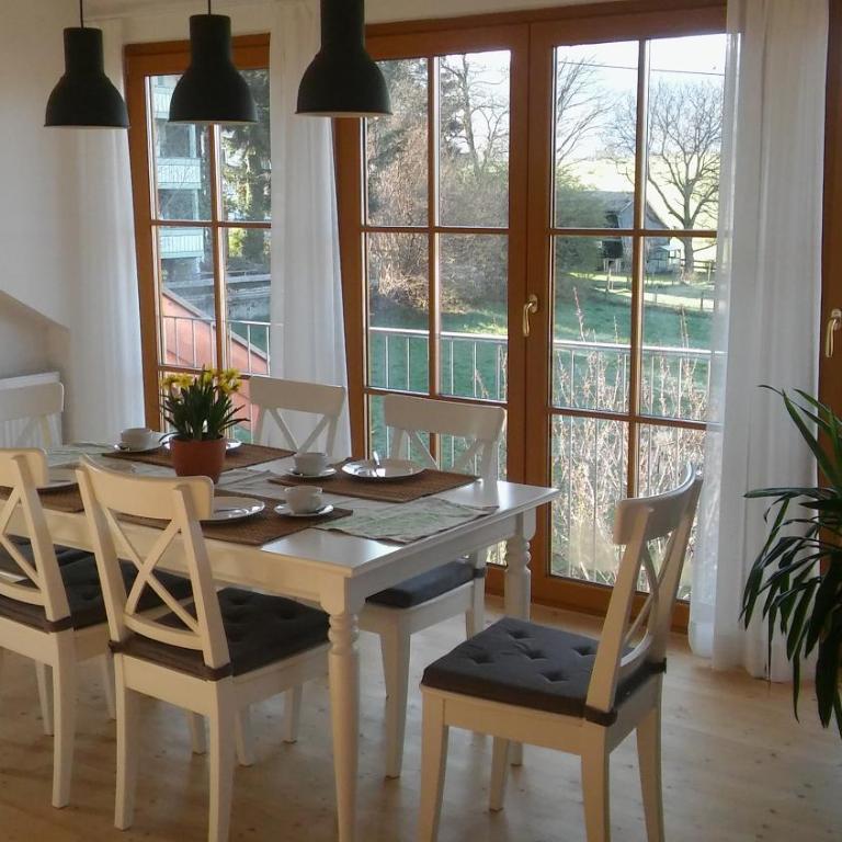 Ferienwohnung Sandra Wetzel - Apartment mit Blick auf die Berge - 9