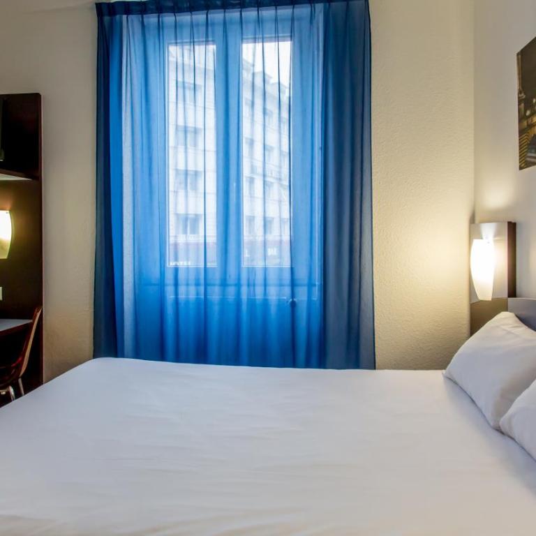 Hôtel The Originals Access - proche centre-ville - Gare - Chambre Double Confort - 1 à 2 Personne(s) - 11