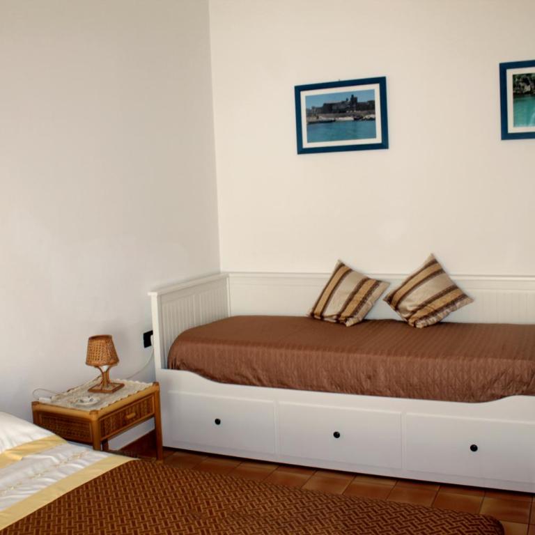 B&B Otranto 100 mt mare - Camera Tripla con Bagno Privato - 4