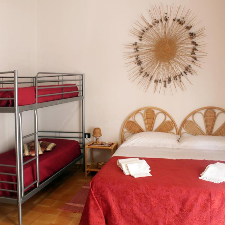 B&B Otranto 100 mt mare - Camera Quadrupla con Bagno Privato - 2