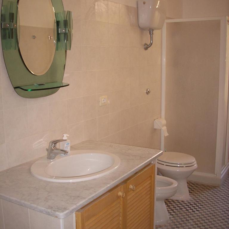 Il Giardino del Nespolo - Camera Doppia con Letti Singoli con Bagno Privato Esterno - 4