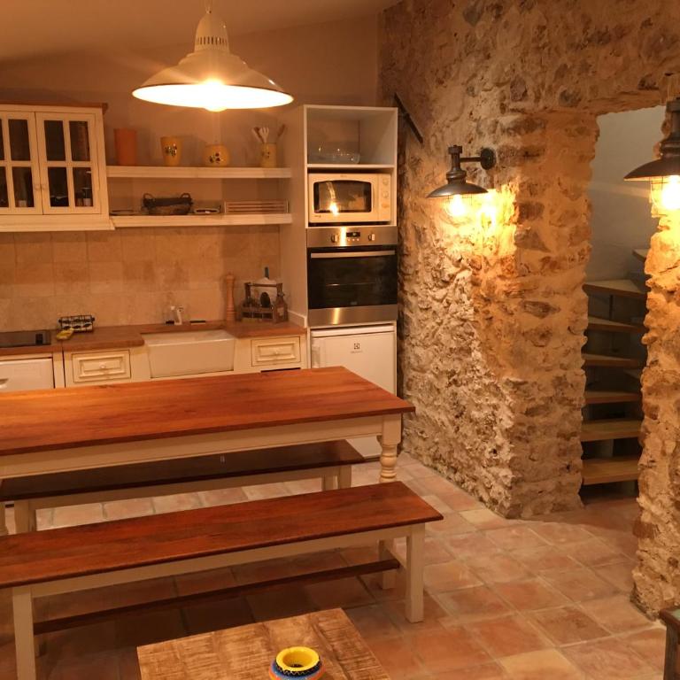 Le Champmazet - Chambre Double ou Lits Jumeaux avec Salle de Bains Privative - 9