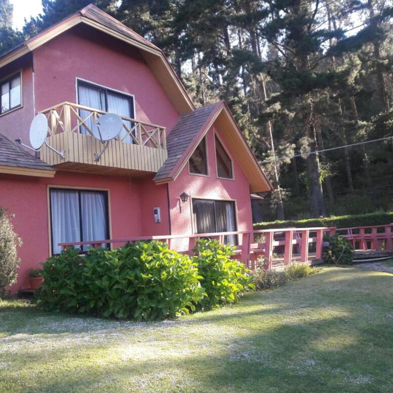 Pingueral - Four-Bedroom House - 1