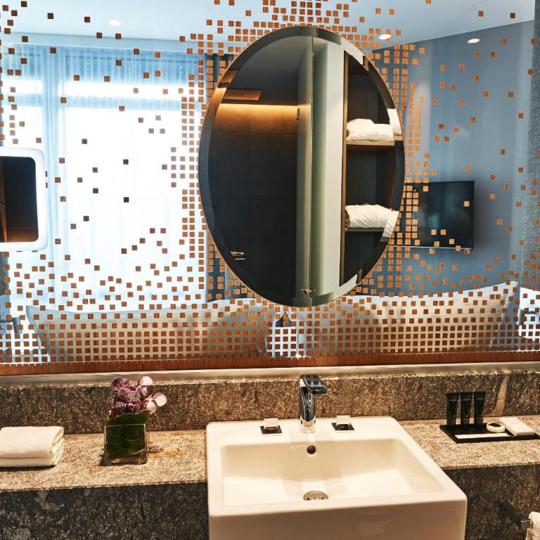 Steigenberger Hotel München - Deluxe Double or Twin Room - 3