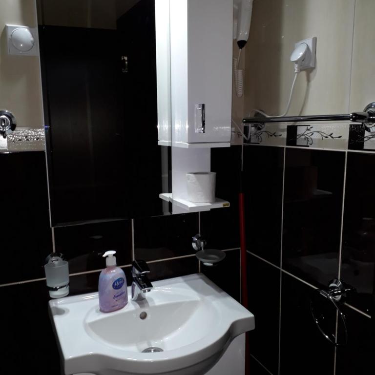 Apartments Panovic - One-Bedroom Apartment with Patio and Mountain View- Ground Floor - 5