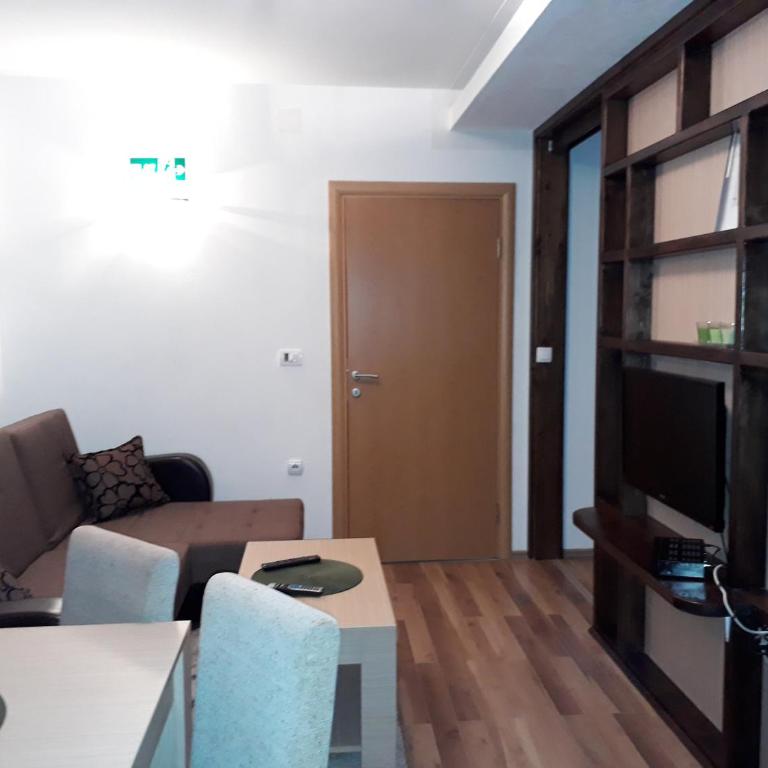 Apartments Panovic - Studio with Patio and Mountain View- Ground Floor - 7