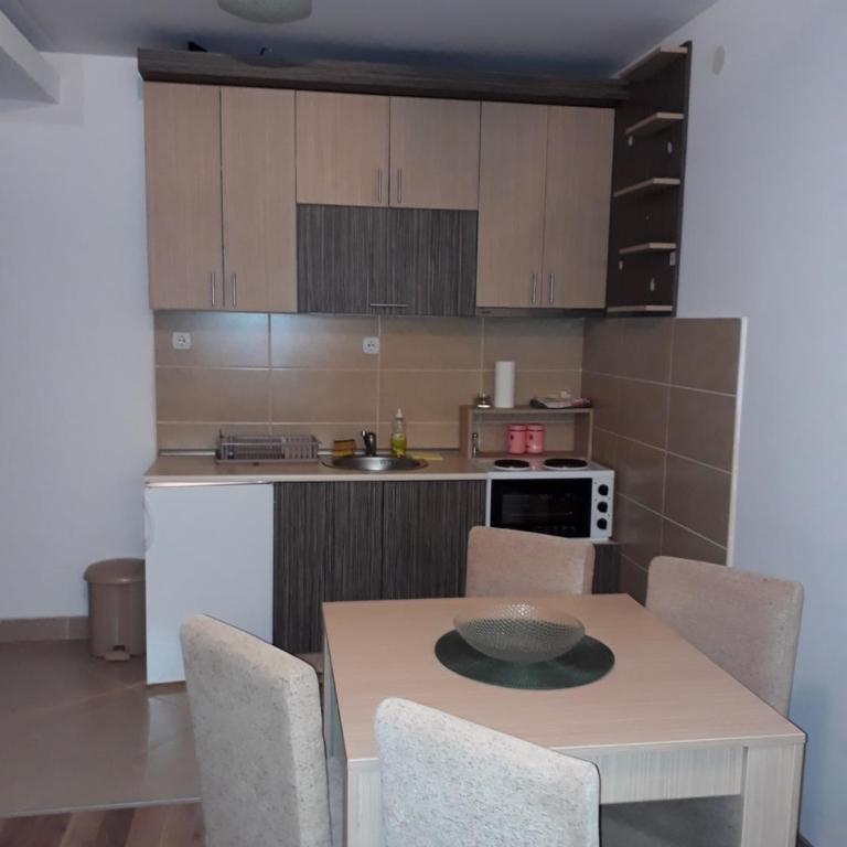Apartments Panovic - Studio with Patio and Mountain View- Ground Floor - 4