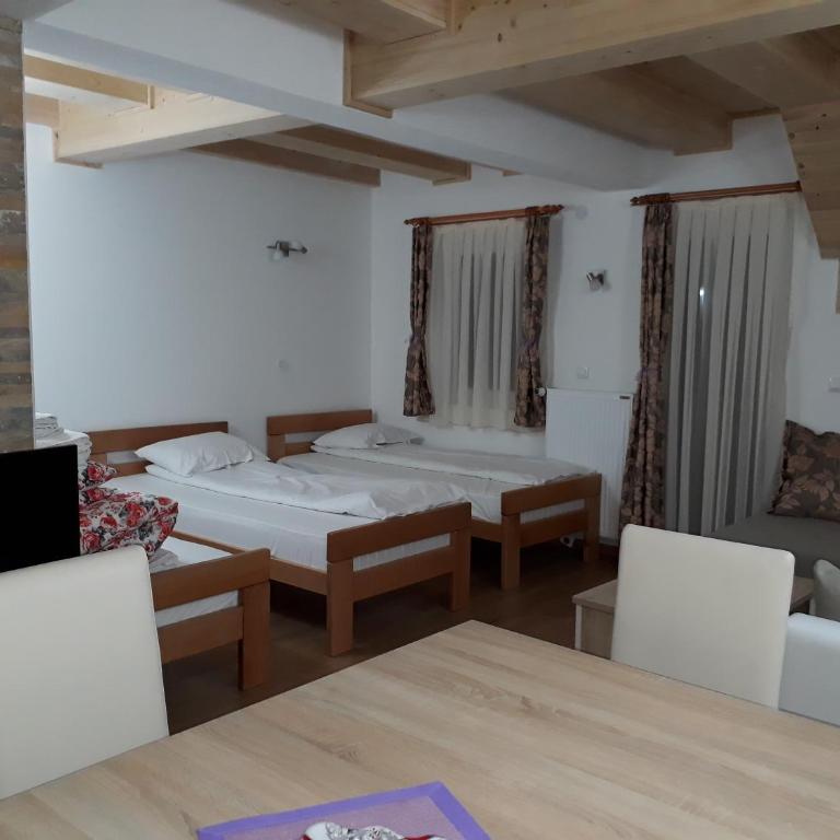 Apartments Panovic - Large Studio - 13