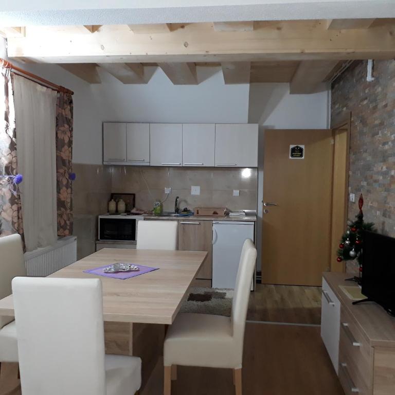 Apartments Panovic - Large Studio - 19