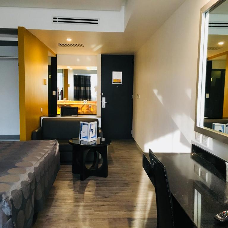 Hotel Harare - Habitación con cama extragrande. - 7