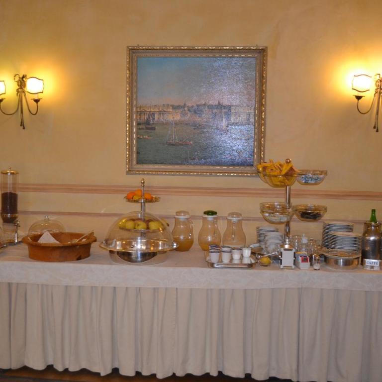 Hotel La Ville - Classic Double or Twin Room - 6
