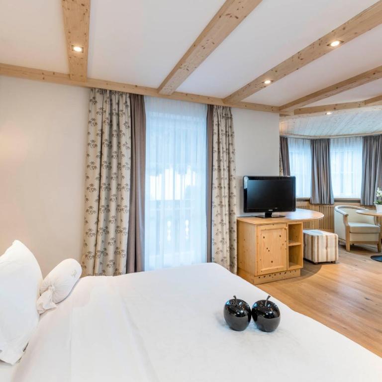 Alpin Garden Luxury Maison & SPA - Adults Retreat - Camera Matrimoniale con Vista Montagna - 1