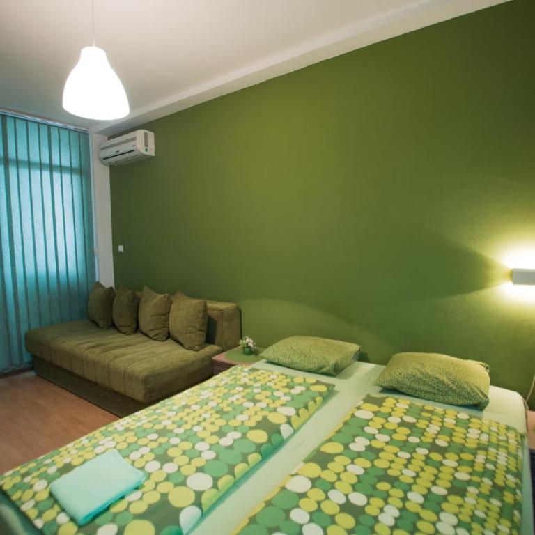 Sweet Apartments or Rooms - Četvorokrevetna Soba sa Zajedničkim Kupatilom - 2