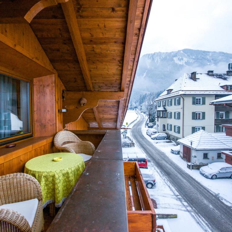 Moroder Haus - Apartment mit 1 Schlafzimmer und Balkon - 2